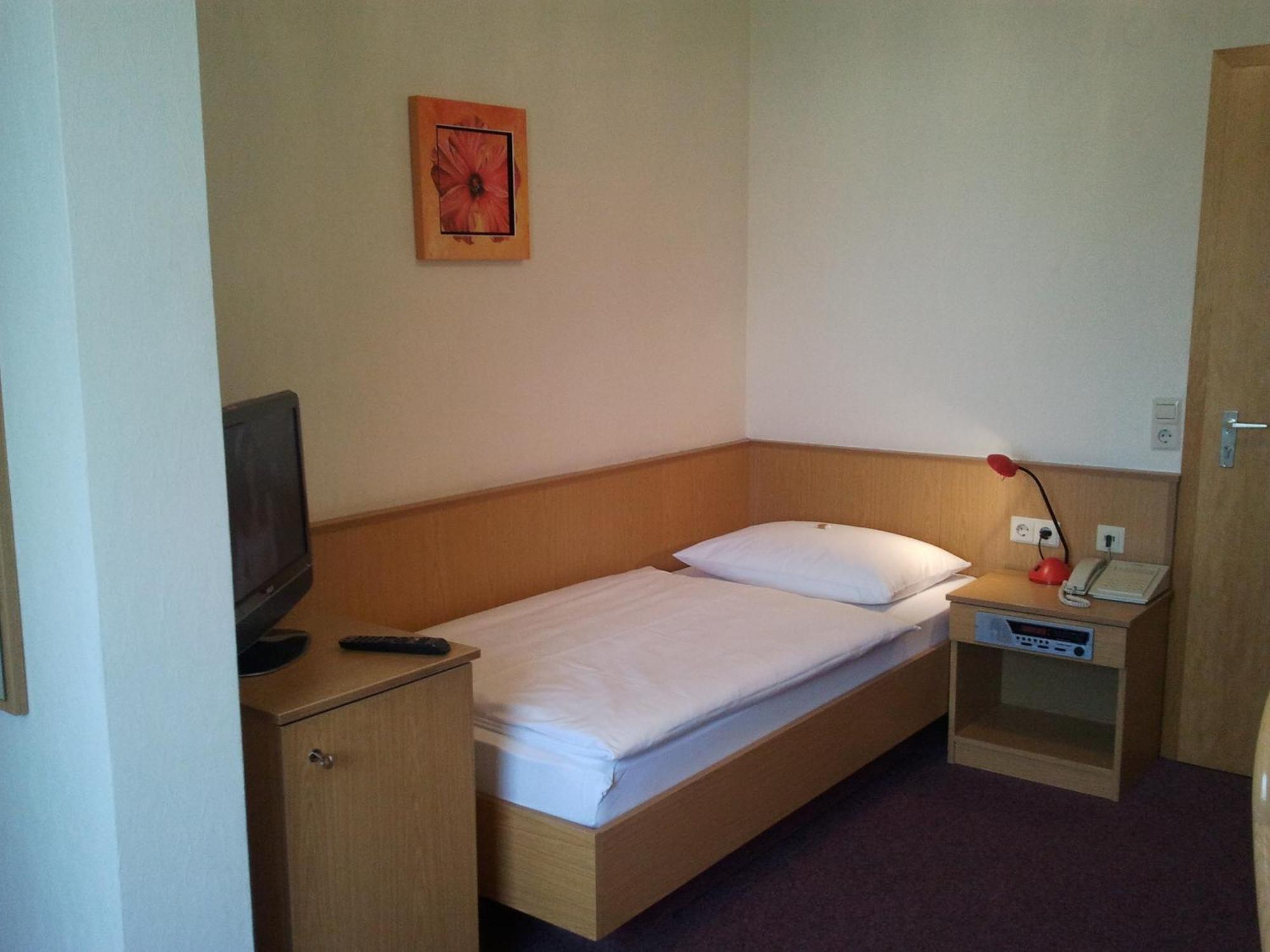 Гостевой дом Gaestehaus Galant Эсслинген